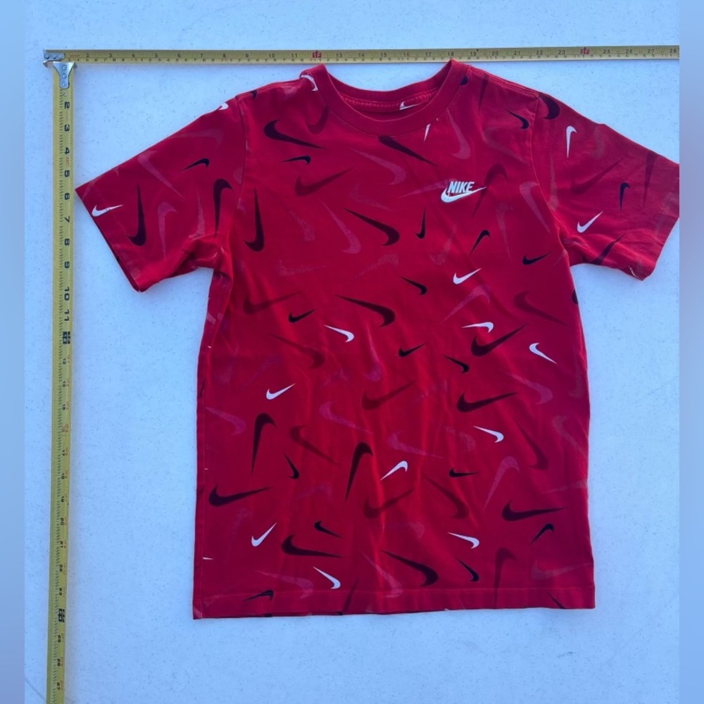 Nike Youth X-Large Shirt